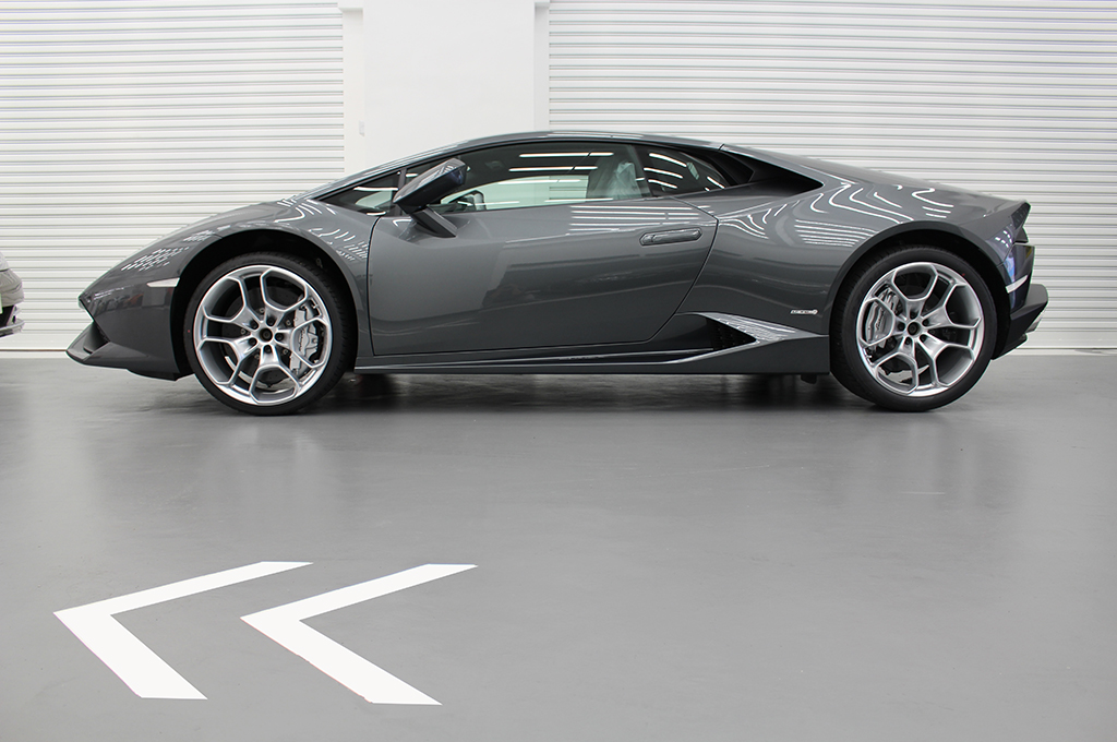 LAMBORGHINI SERVICE CENTER